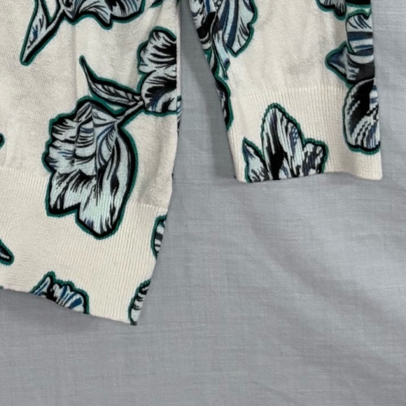 Halogen White with Blue and Green Floral Button Front Cardigan Sweater Size XL - Picture 13 of 16